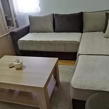 Apartamento Gaga Donji Komren