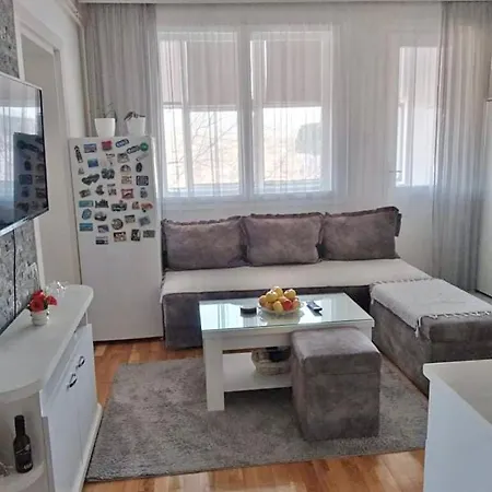 Apartamento Gaga Donji Komren